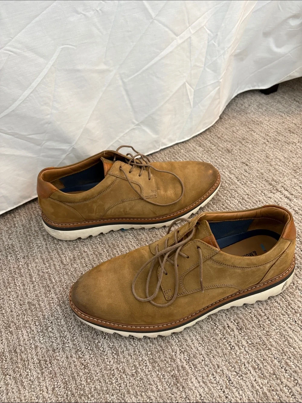 Johnston & Murphy lightweight flexible